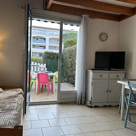 Ferienhaus Mazet Avec Terrasse, Climatisation, Calme *